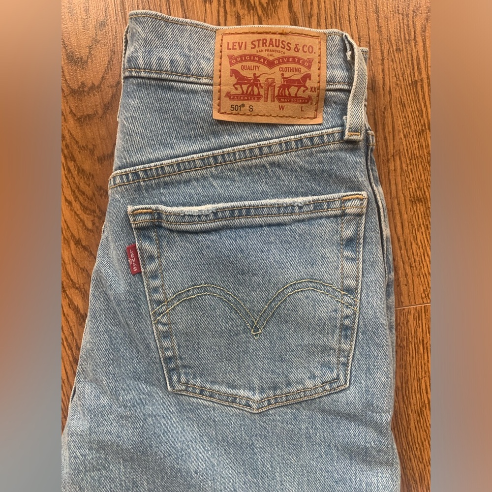 Levi’s 501’s Light-wash High-rise Jeans